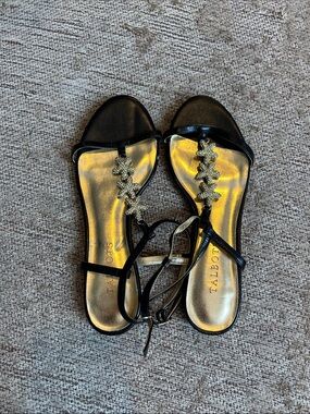 NWT Talbots Black leather Sandals with Gold Footbed and Crystal starfish Accents